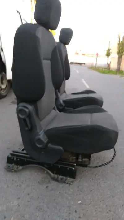 Asiento de auto ergonómico negro - miniatura 2