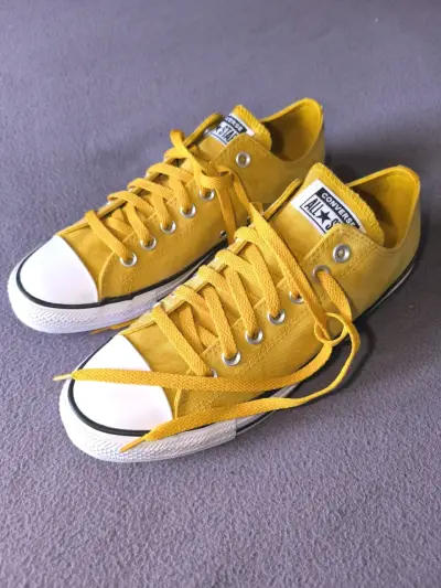 Zapatillas Converse Chuck Taylor amarillas mostaza - miniatura 1