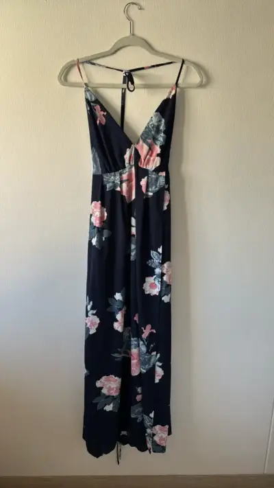 Vestido largo floral azul con tirantes - miniatura 1