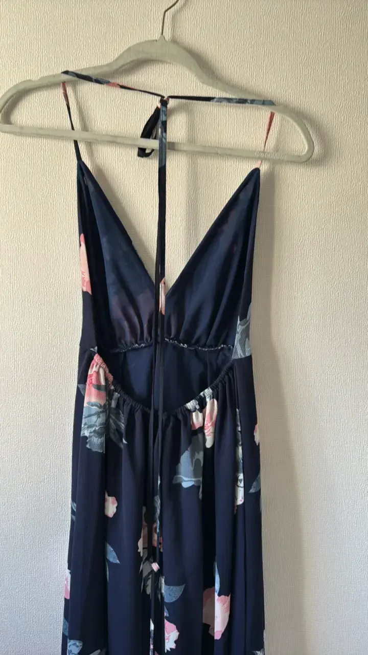 Vestido largo floral azul con tirantes - 3