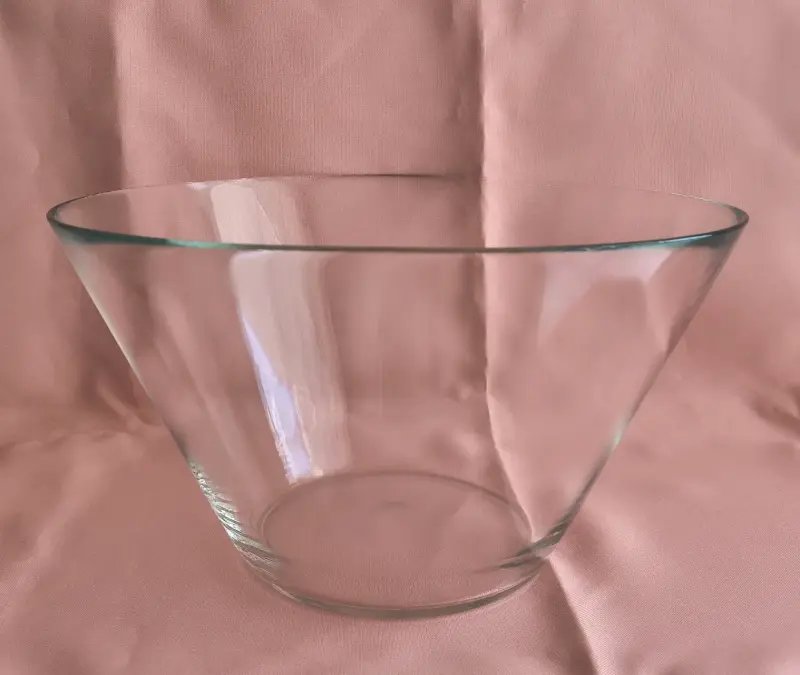 Bowl o fuente de vidrio transparente elegante - 2