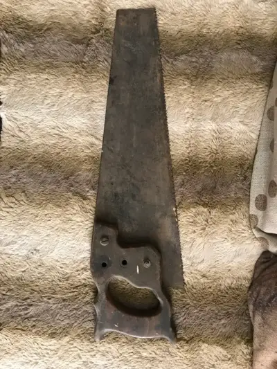 Serrucho manual antiguo para carpintería - miniatura 1