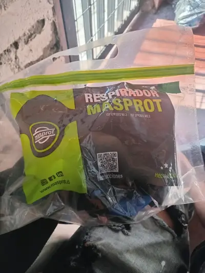 Respirador Masprot con filtro de calidad - miniatura 1