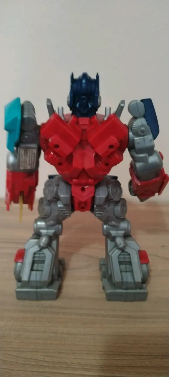 Figura Optimus Prime Transformers - 2