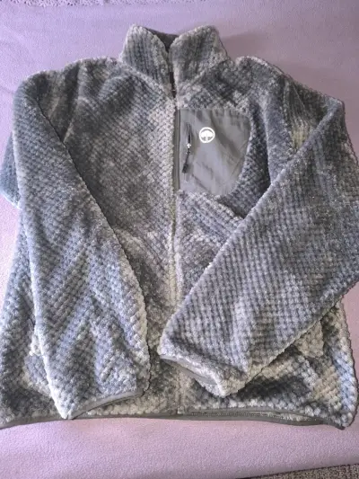 Polar gris con bolsillo extra suave llaima - miniatura 3
