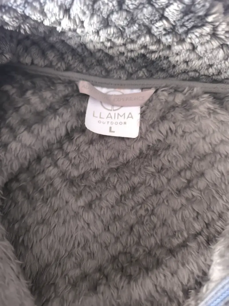 Polar gris con bolsillo extra suave llaima - 5