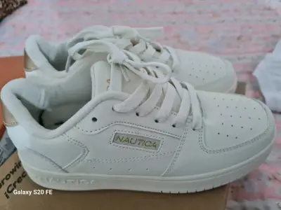 Zapatillas blancas con velcro para niños - miniatura 4