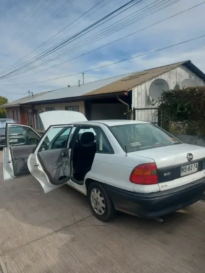 Opel Astra año 96 - miniatura 6