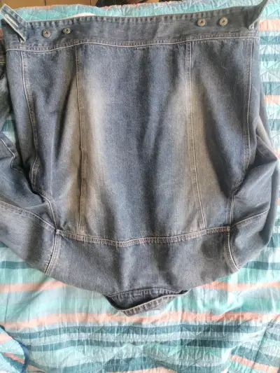 Chaqueta de mezclilla azul para hombre - miniatura 2