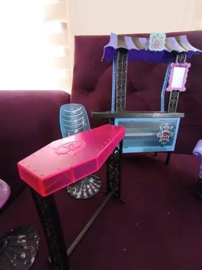 Set de juego cafetería Monster High - miniatura 1