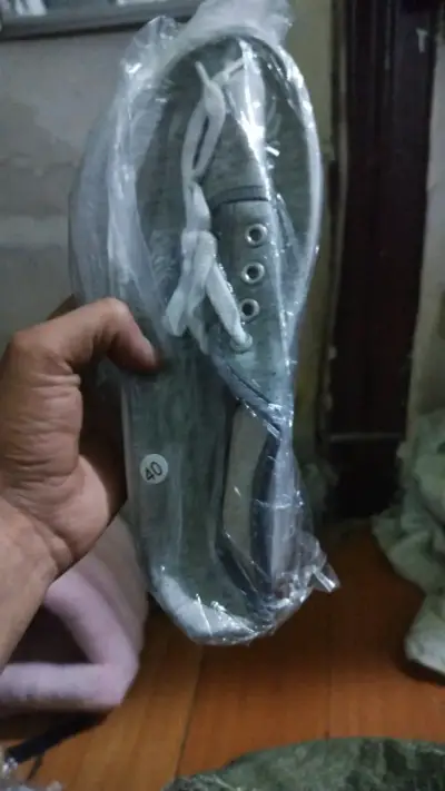 Zapatillas deportivas grises talla 40 - miniatura 1