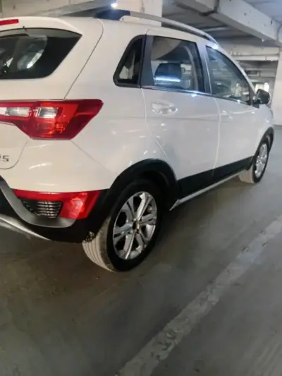 SUV Baic x25 2018 - miniatura 6