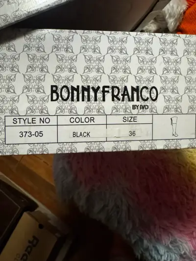 Botas negras de gamuza hasta la rodilla - miniatura 3