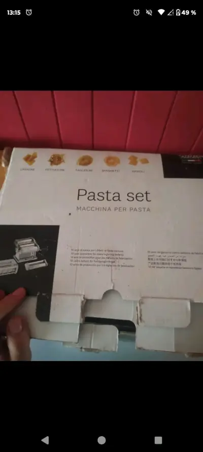Máquina para hacer pasta con accesorios - miniatura 1