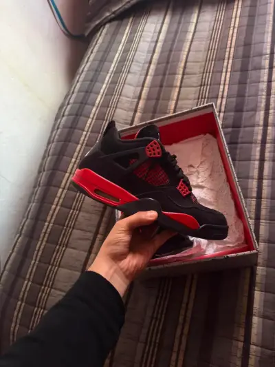 Jordan retro 4 red thunder con caja - miniatura 2