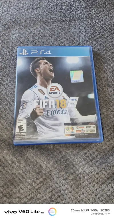 Juego PS4 FIFA 19 Champions Edition - miniatura 2