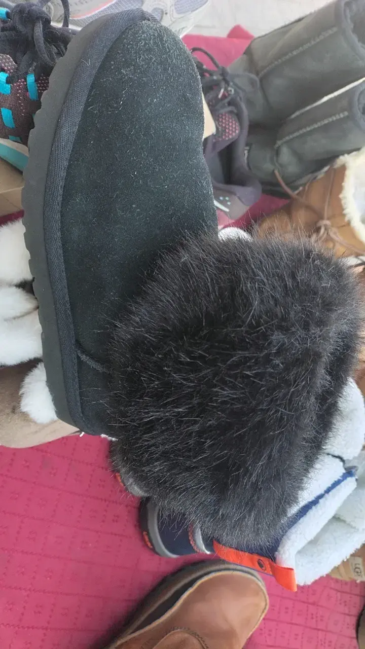 Botas UGG negras de piel sintética - 2