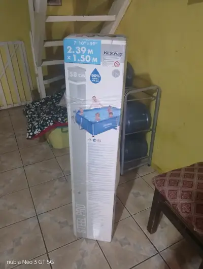 Piscina estructural Bestway 2.39m x 1.50m - miniatura 1