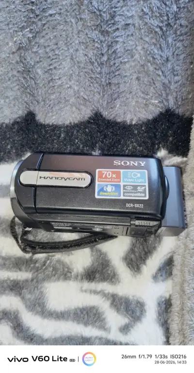 Videocámara Sony Handycam DCR-SX22 - miniatura 3