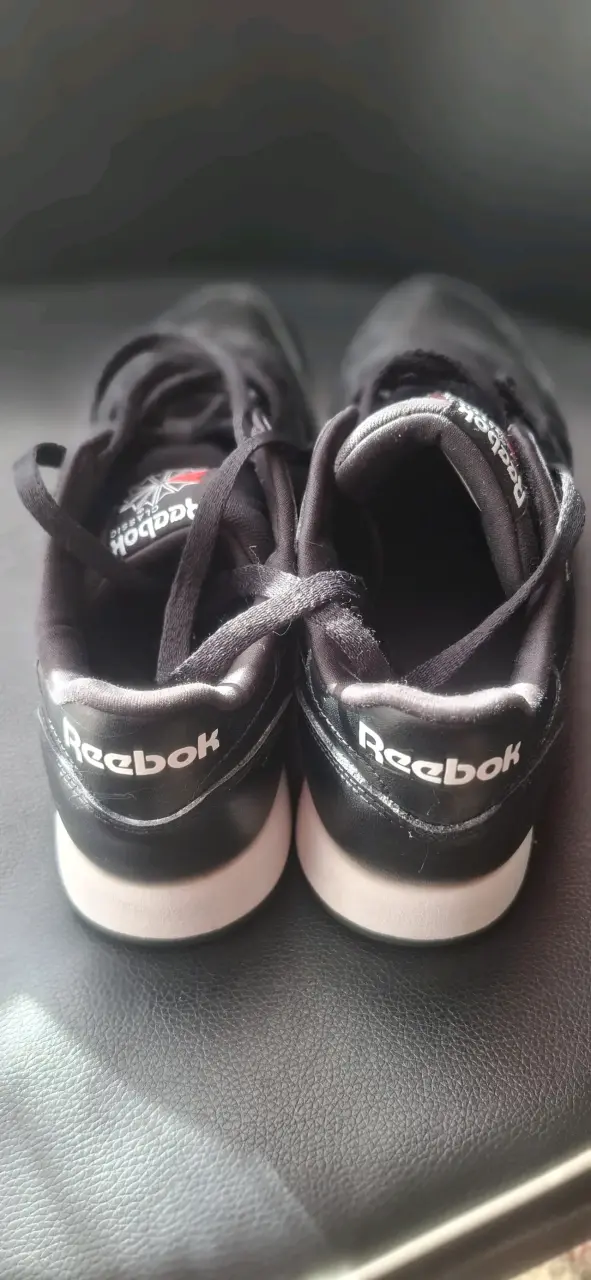Zapatillas Reebok negras clásicas - 3