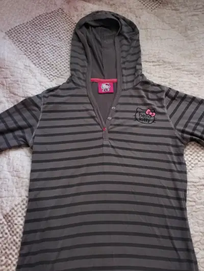 Polera con capucha Hello Kitty - miniatura 1