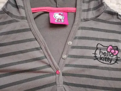 Polera con capucha Hello Kitty - miniatura 2