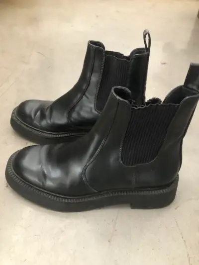 Botines Basament de cuero negro para mujer - miniatura 1