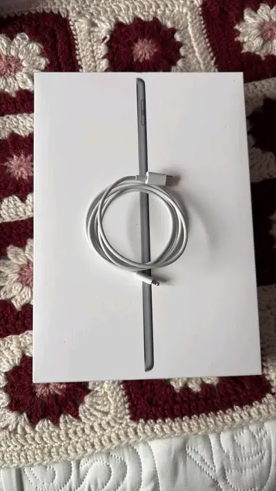 IPAD 9,64 GB DE MEMORIA Y 3 GB DE RAM - miniatura 1