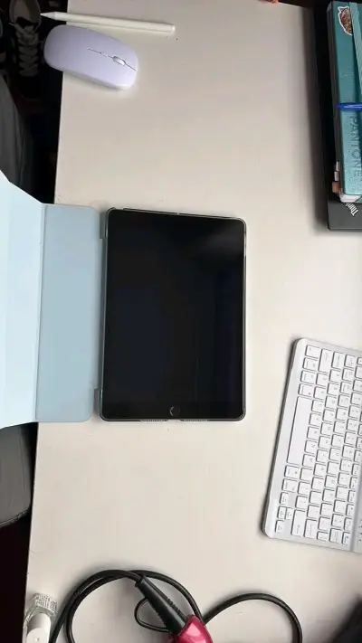 IPAD 9,64 GB DE MEMORIA Y 3 GB DE RAM - miniatura 3