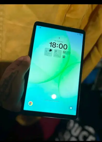 Tablet Android con pantalla táctil 10 pulgadas - miniatura 1