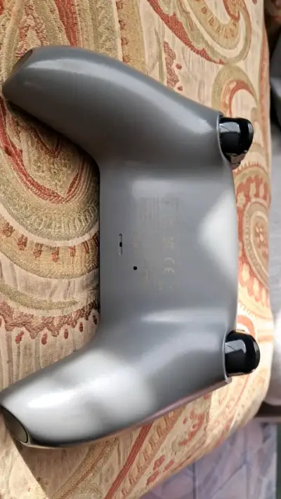 Control inalámbrico camuflado para PlayStation 5 - miniatura 2