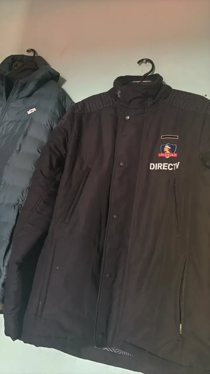 Chaqueta negra Colo-Colo Directv - 1