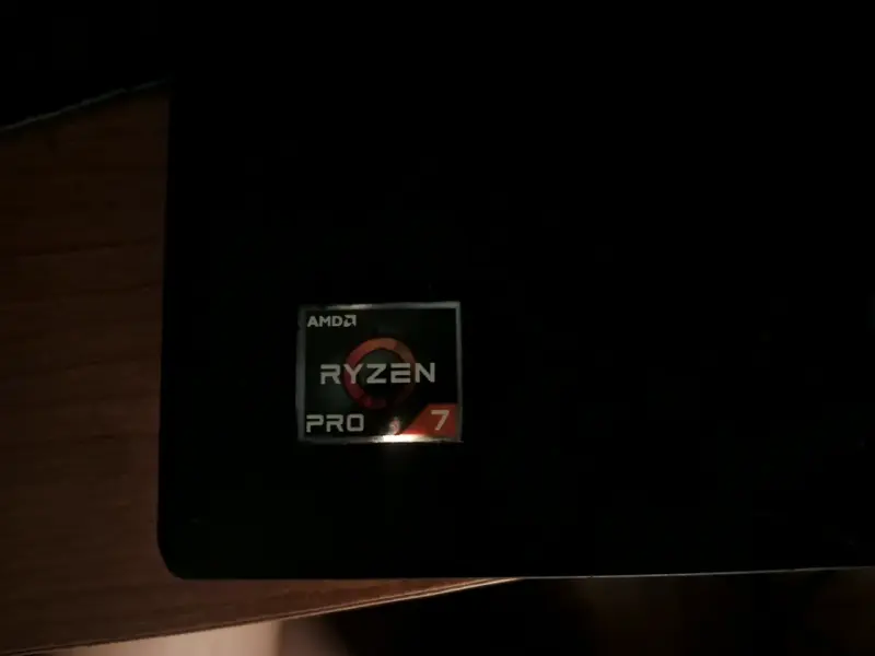 Laptop AMD Ryzen 7 PRO 32GB RAM - 2