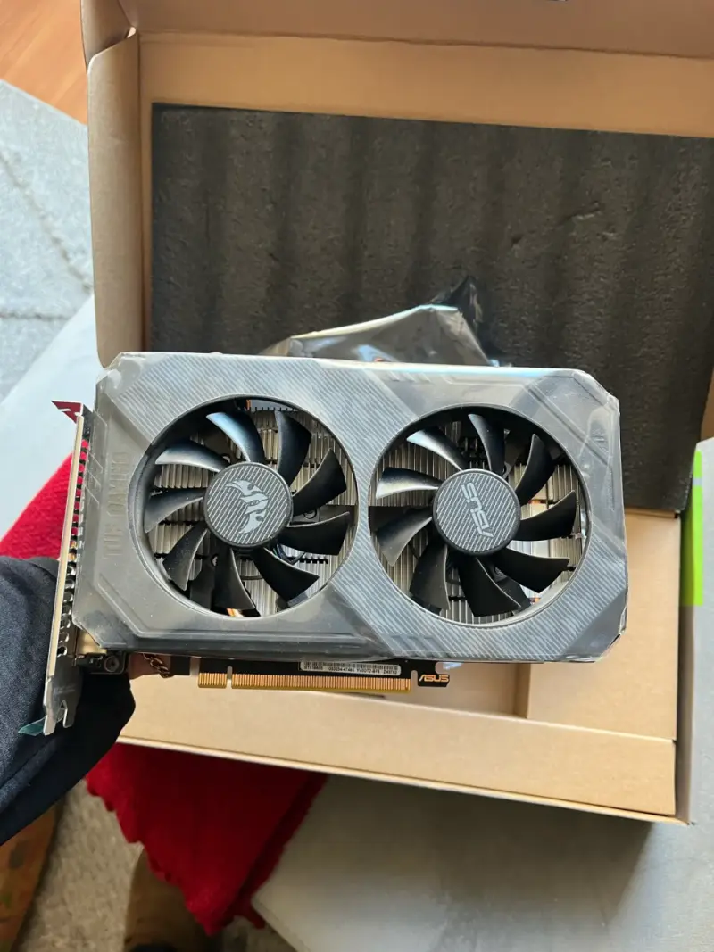 Tarjeta gráfica ASUS TUF Gaming GeForce GTX 1660 S - 4