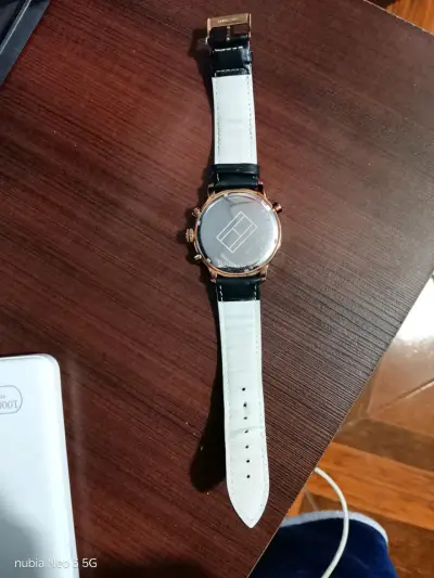Reloj Tommy Hilfiger cronógrafo dorado - miniatura 4