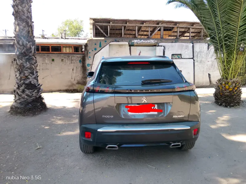 Peugeot 2008 SUV en buen estado - 1