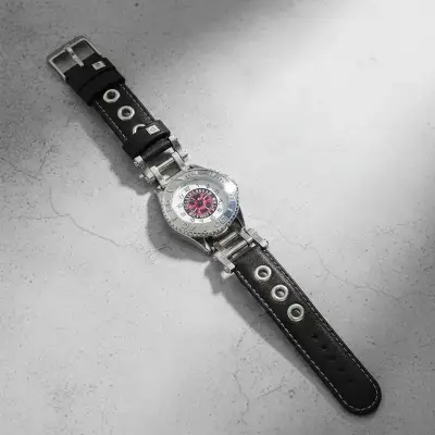 Reloj pulsera con correa de cuero negro Calavera - miniatura 1