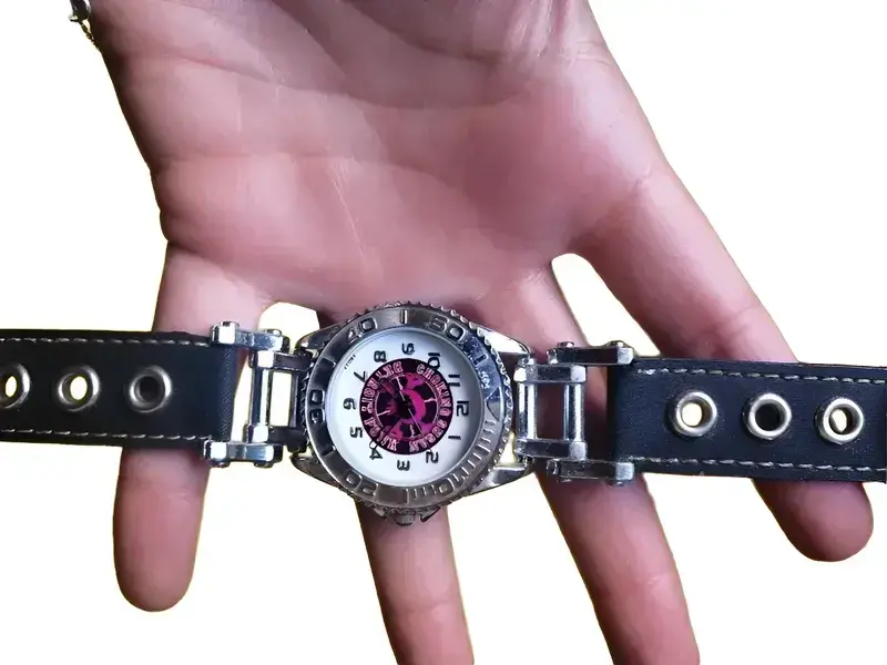 Reloj pulsera con correa de cuero negro Calavera - 4
