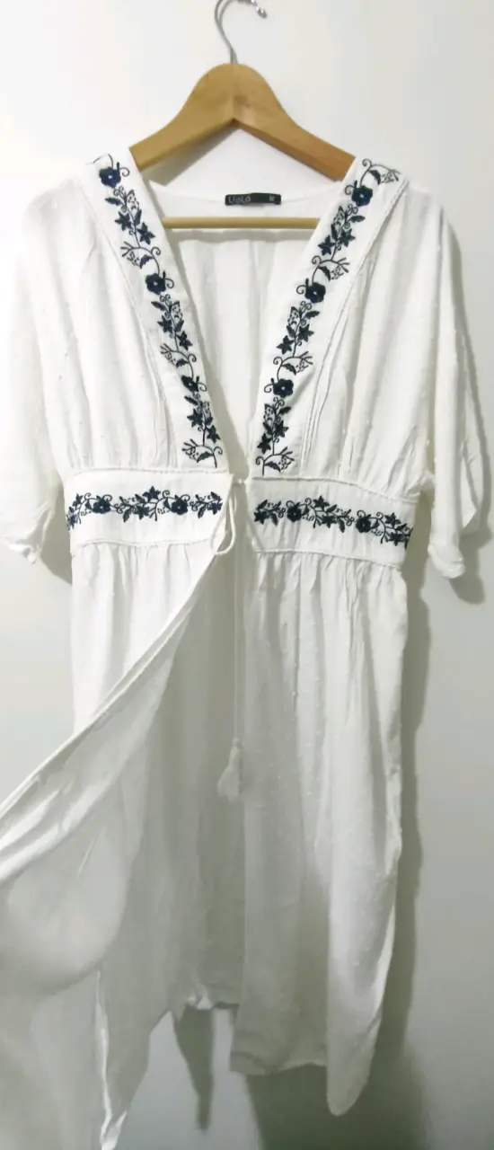 Tapadito blanco bordado Liola talla M - 5