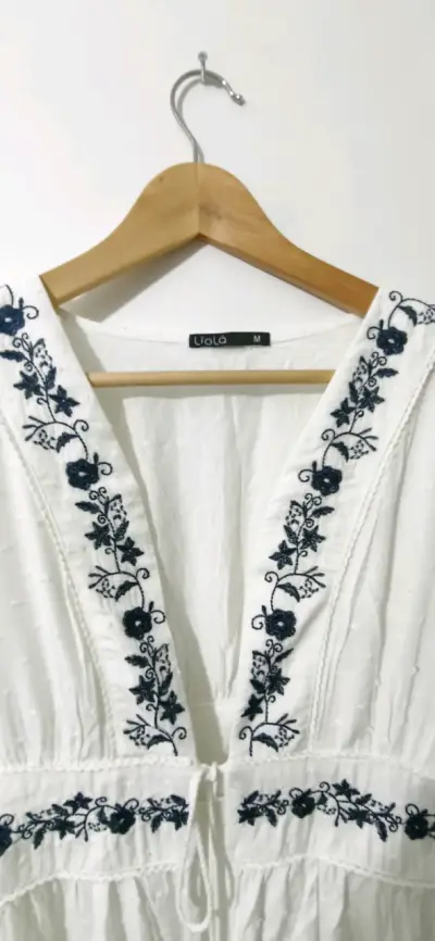 Tapadito blanco bordado Liola talla M - miniatura 7