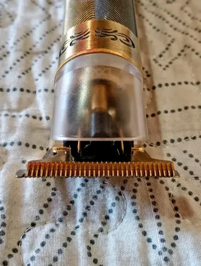 Recortadora/Corta Pelo Recargable USB Dorada - miniatura 3