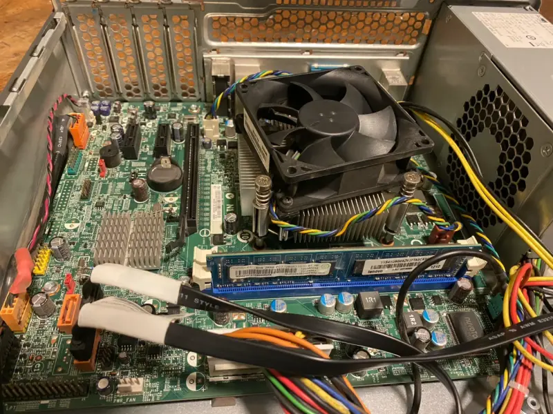 PC IntelPentium 2.90GHz + SSD + Monitor + 6GB RAM - 6