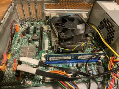 PC IntelPentium 2.90GHz + SSD + Monitor + 6GB RAM - miniatura 6