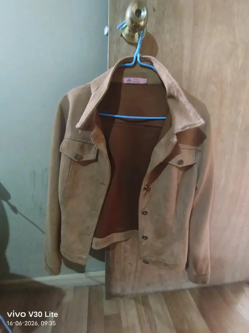 Chaqueta blanca de algodón con bolsillos - 2