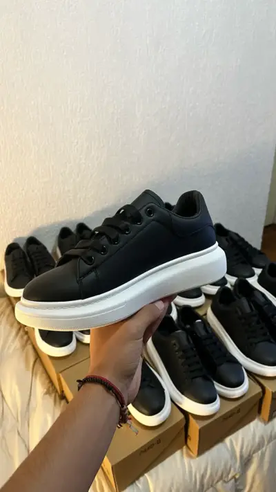 Zapatillas Zara negras con blanco - miniatura 2