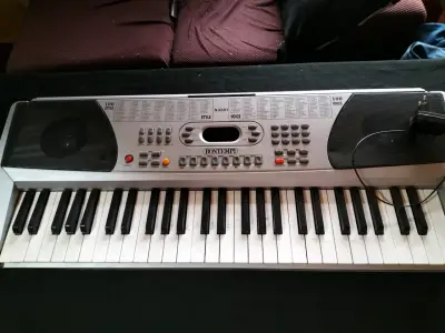 Teclado electrónico Bontempi con adaptador - miniatura 2