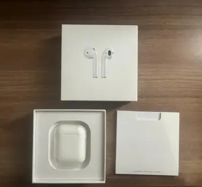 AirPods Segunda Generación - miniatura 2