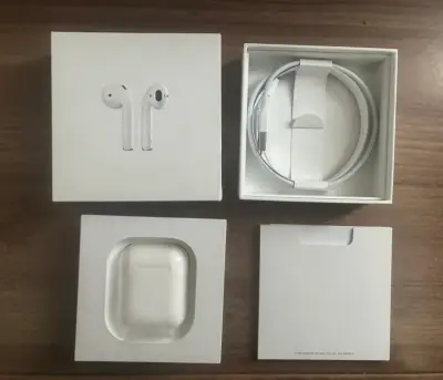 AirPods Segunda Generación - miniatura 3