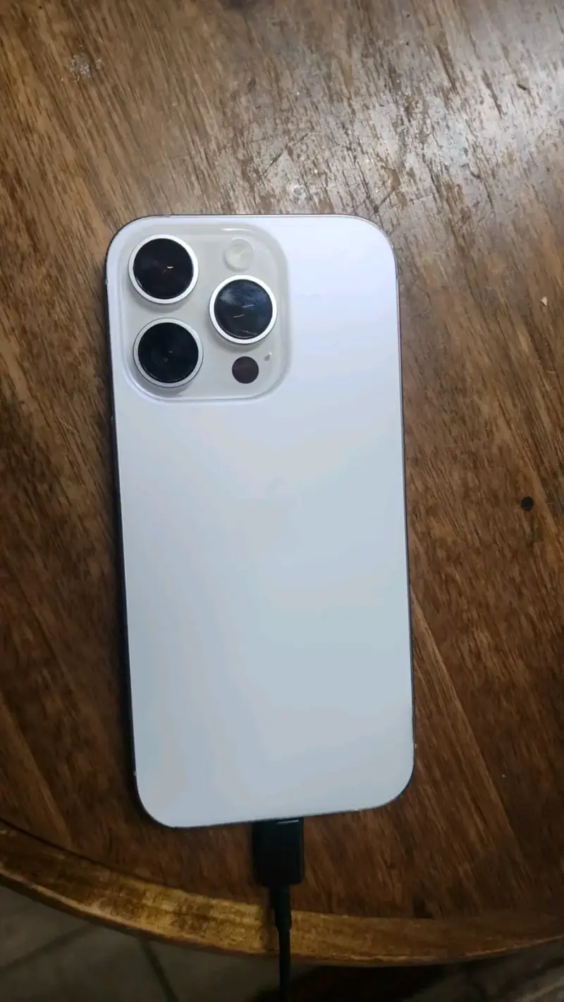 iPhone 16 Pro 256GB Blanco - 4