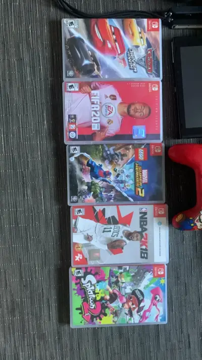 Consola Nintendo Switch con juegos y accesorios - miniatura 3